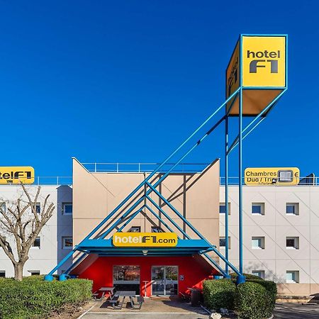 Hotelf1 Moret Fontainebleau Exterior photo